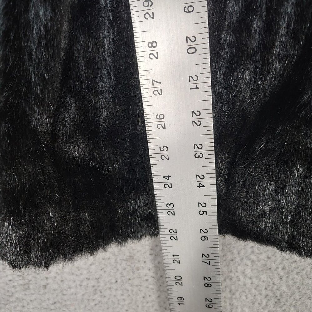 St. John Jacket Women's 12 Black White Striped Faux Fur Lined  Fuzzy Maximalist - Picture 6 of 13